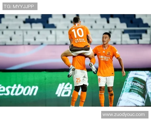 广州滑板队在极限运动联赛中以65分稳居积分榜首位