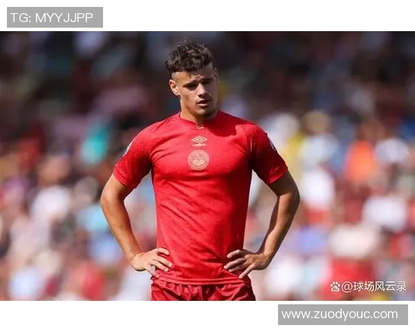 哈维西蒙斯展现惊人天赋引发足坛热议未来可期