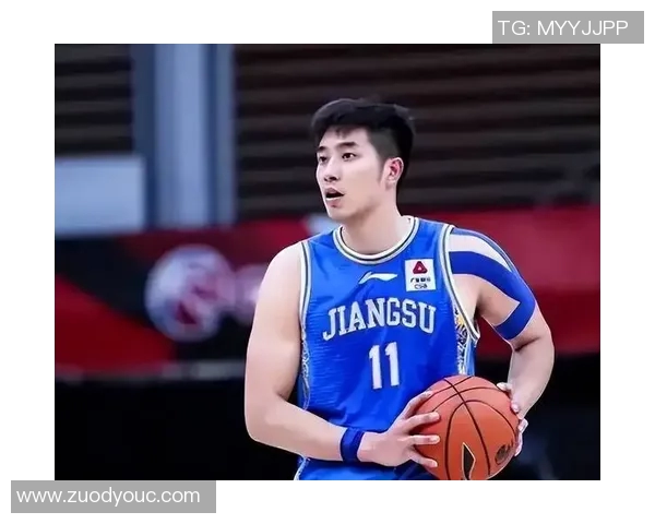 吴冠希：从年轻球员到CBA明星的成长之路与未来展望