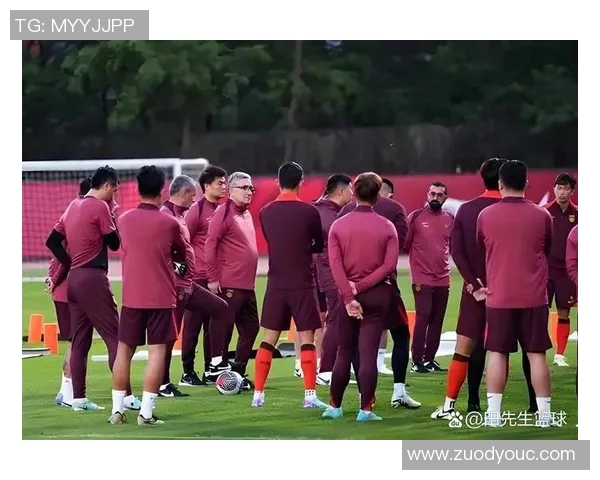 国足客场挑战伊朗世预赛全力争胜展现团队精神 国足客场挑战伊朗世预赛全力争胜展现团队精神