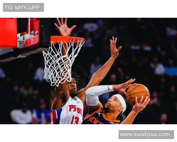 尼克斯与国王激战正酣比分悬念不断引人关注