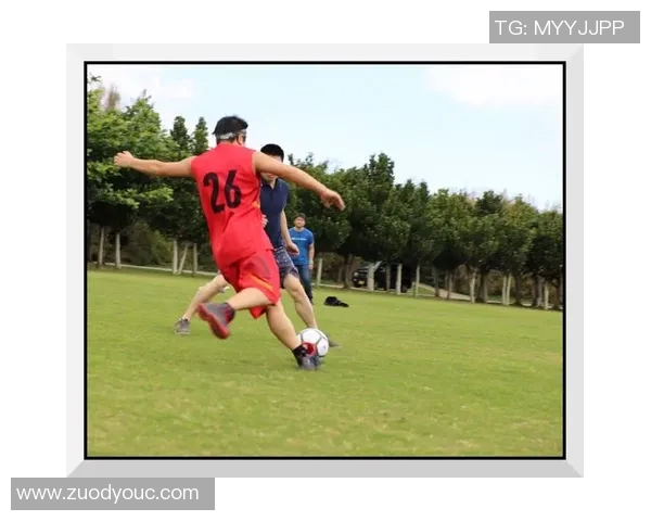 布莱克与布拉德精彩对决比分揭晓赛后分析与精彩瞬间回顾 布莱克与布拉德精彩对决比分揭晓赛后分析与精彩瞬间回顾