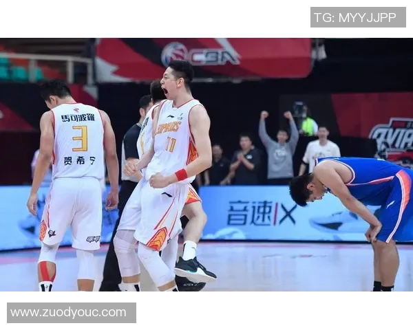 沈梓捷的篮球之路:从青涩少年到职业球员的成长历程与心路历程 沈梓捷的篮球之路:从青涩少年到职业球员的成长历程与心路历程