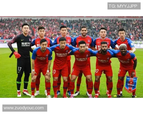 重庆网球队状态引发热议球迷对表现和未来发展意见不一 重庆网球队状态引发热议球迷对表现和未来发展意见不一